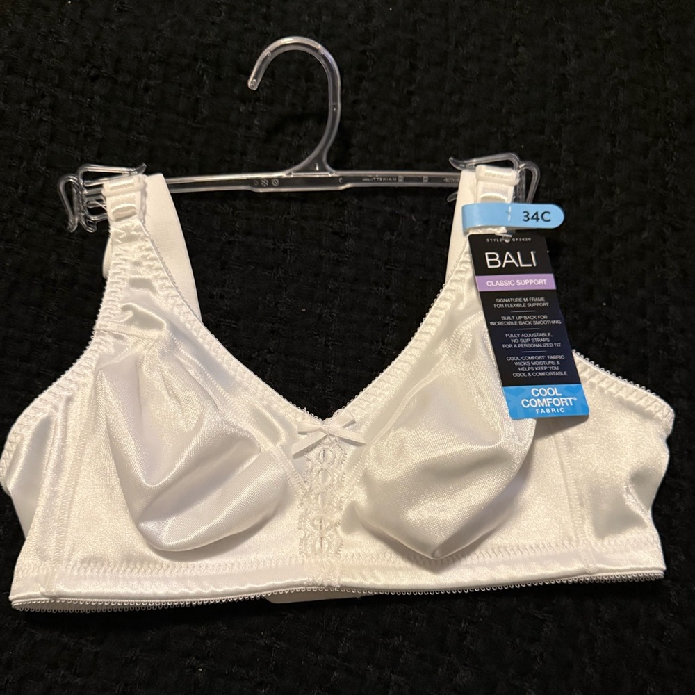 Bali Women's Elegant White Comfort Bra